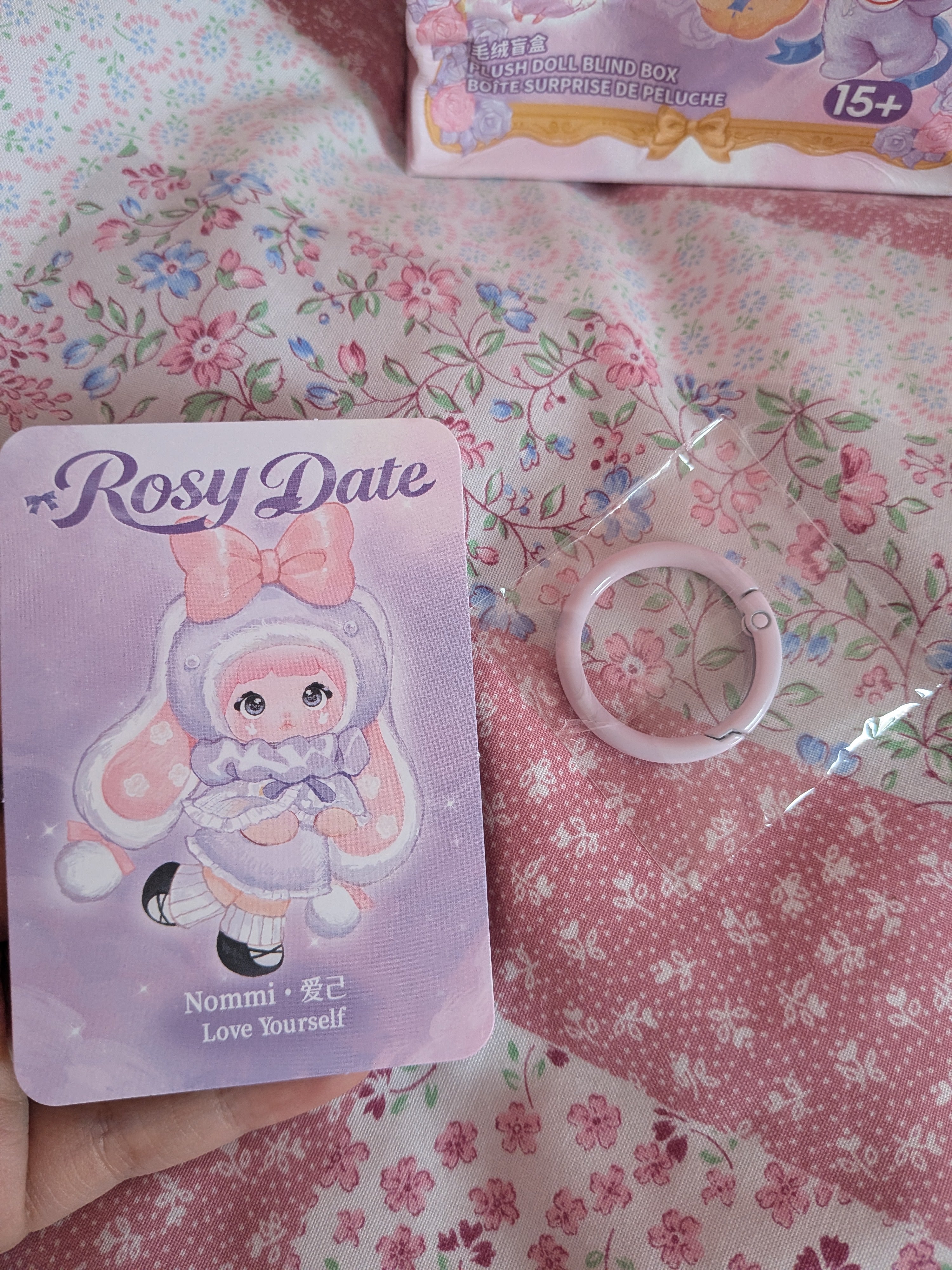 Nommi Love Yourself Top toy Rosy Date