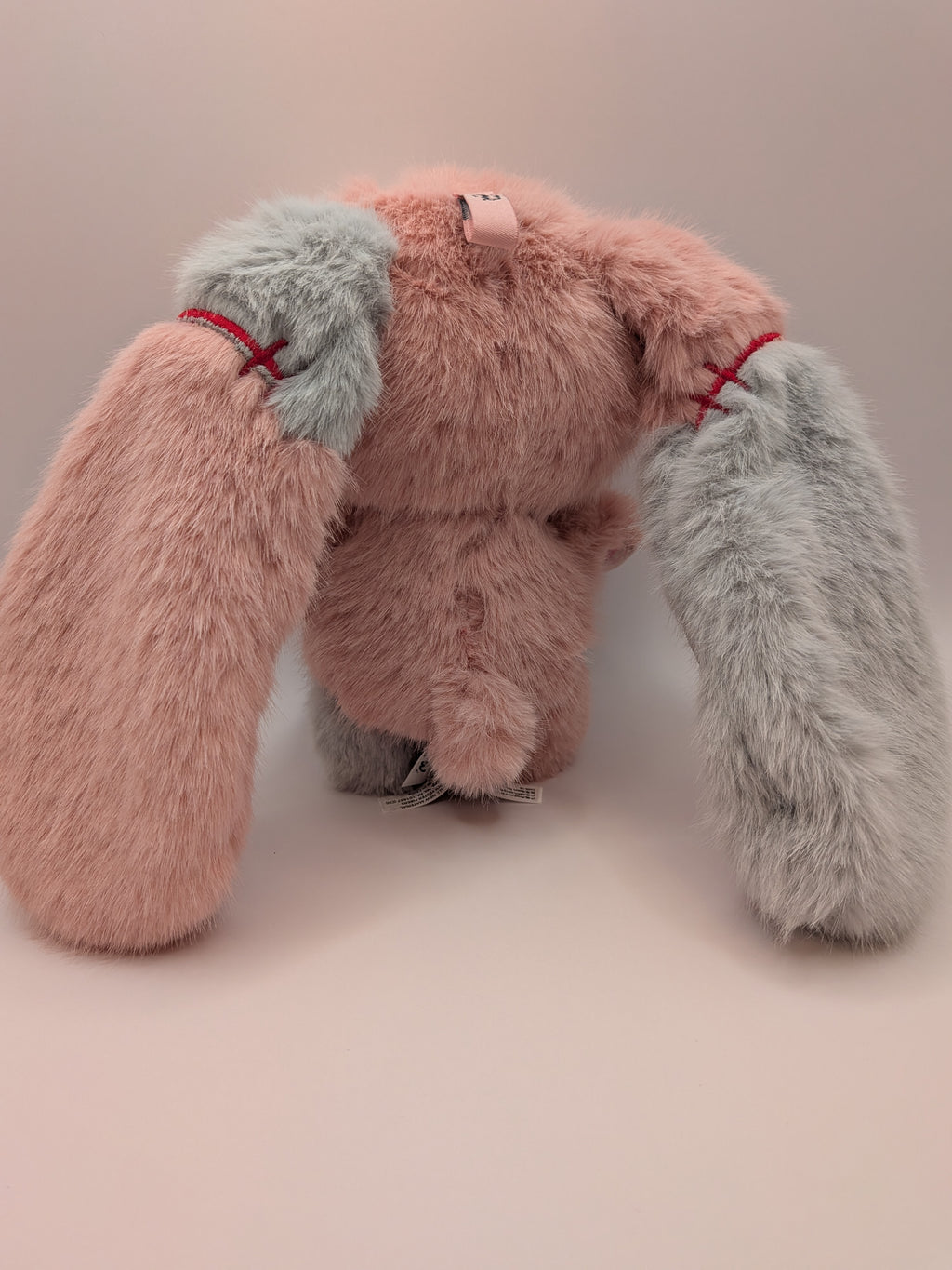 Maymei – Winter Weirdness | Christmas Bunny
Plush Pendant Doll - Secret Garden Collectibles