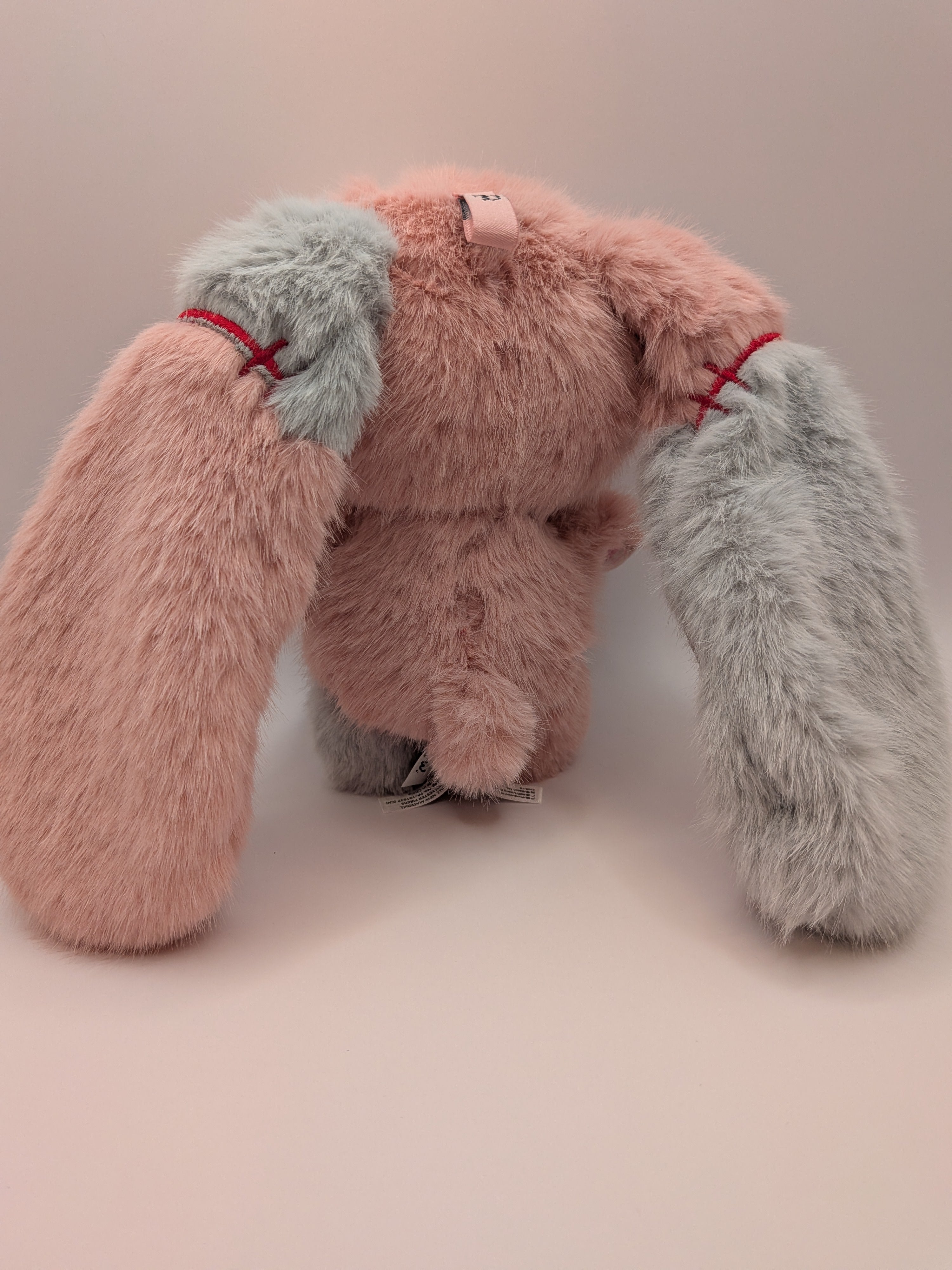 Maymei – Winter Weirdness | Christmas Bunny
Plush Pendant Doll - Secret Garden Collectibles
