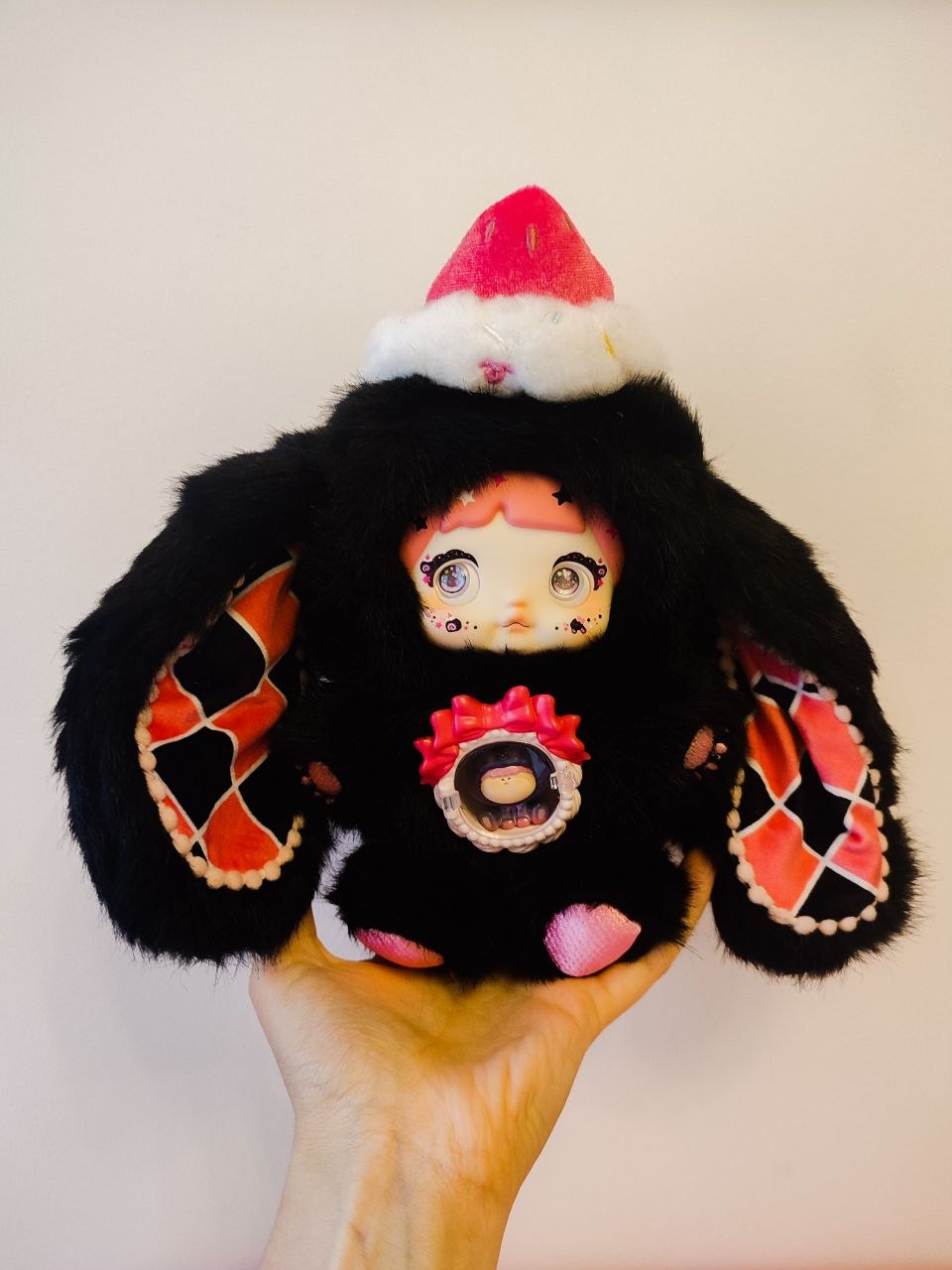 Nommi One Bite Sweetheart BlackBerry Rolls – Plush Doll (SECRET) - Secret Garden Collectibles