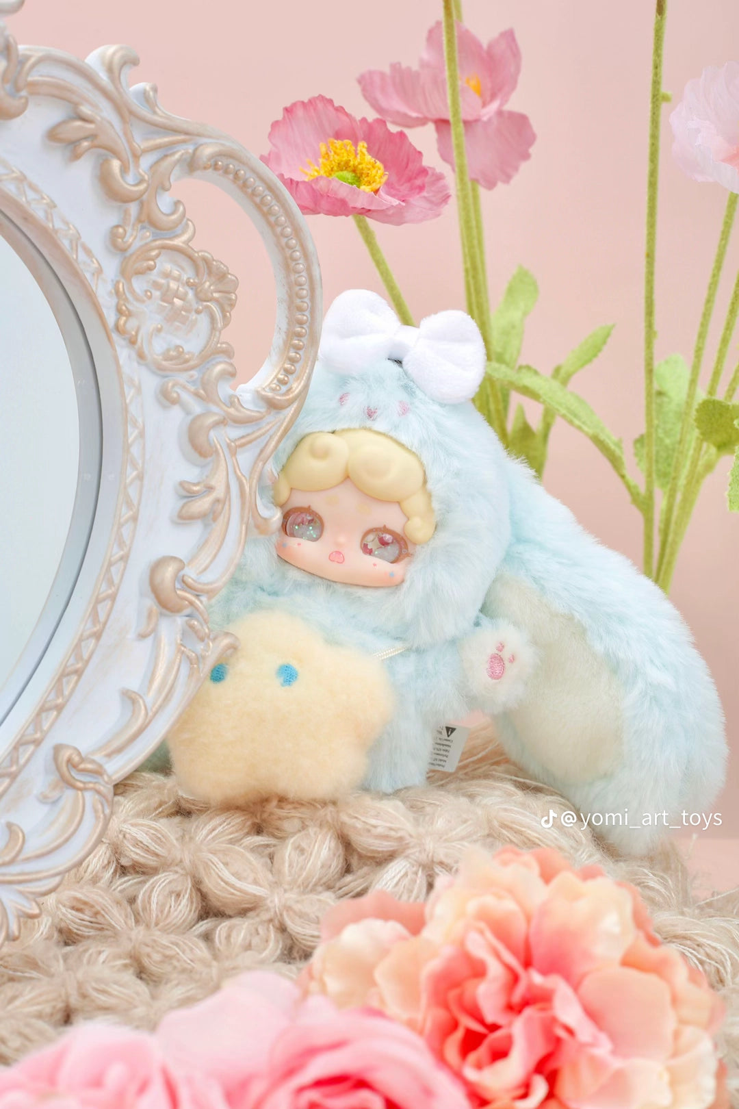 Lucky Deer Nai – Goodnight Rabbit | Revealed Figure Blue Leaf Bunny - Secret Garden Collectibles