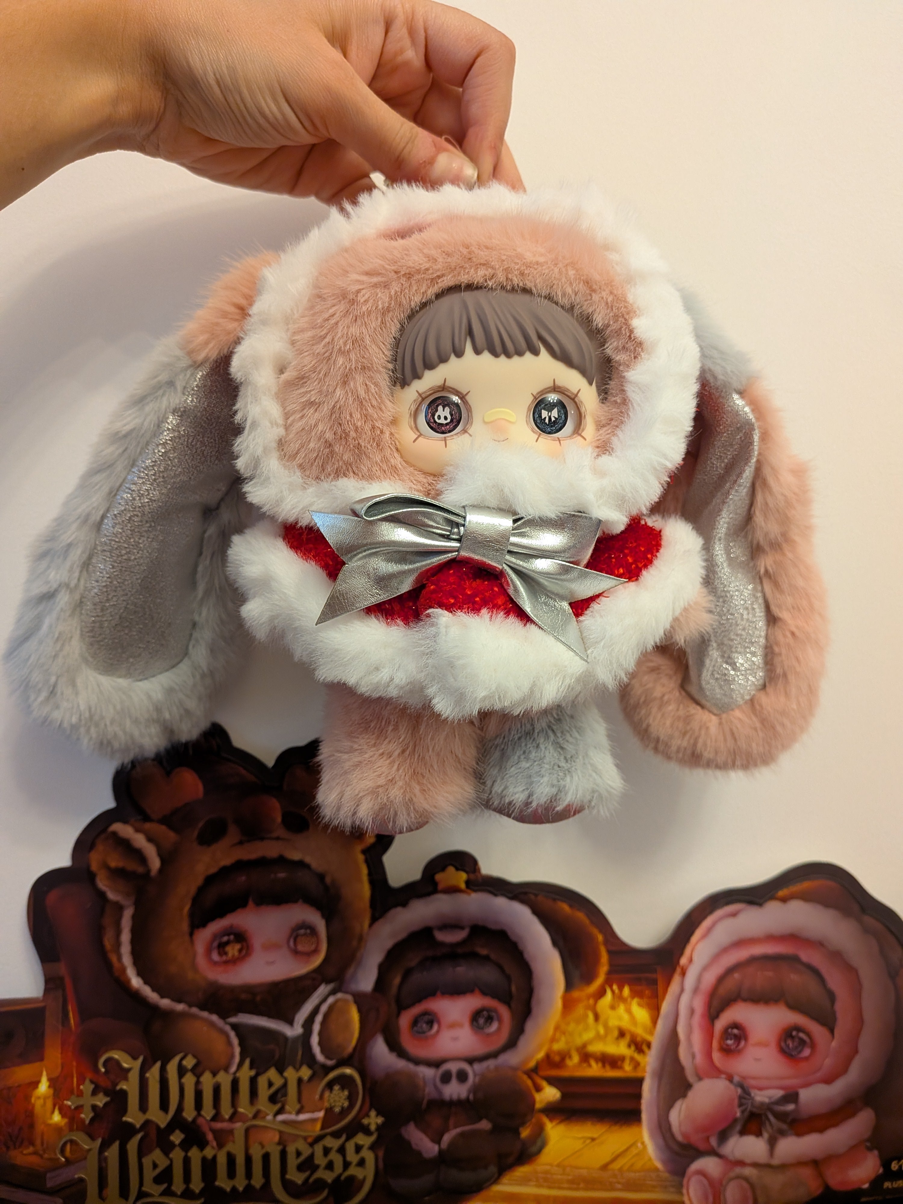 Maymei – Winter Weirdness | Christmas Bunny
Plush Pendant Doll - Secret Garden Collectibles