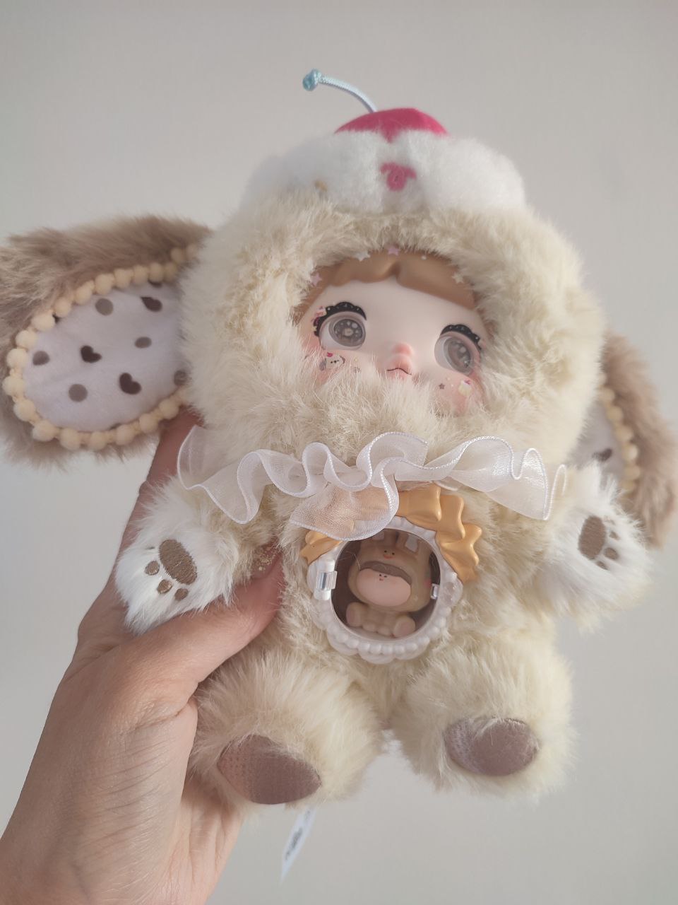 Clouds are Tuckled Nommi V7 - Secret Garden Collectibles